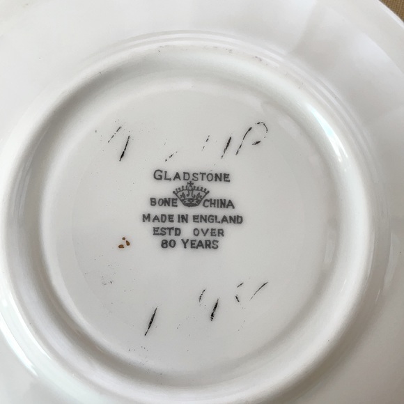 Banff, Canada teacup and saucer - Picture 5 of 8